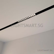 Load image into Gallery viewer, RENE Magnetic G220-Series Anti-glare Linear Light (Black)
